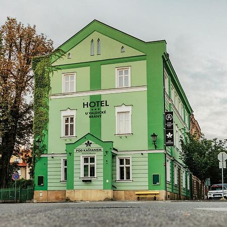 Hotel U Valdické brány Jičín Esterno foto