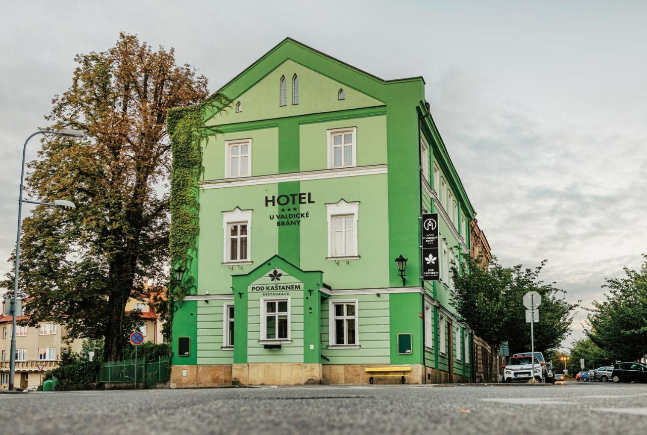 Hotel U Valdické brány Jičín Esterno foto