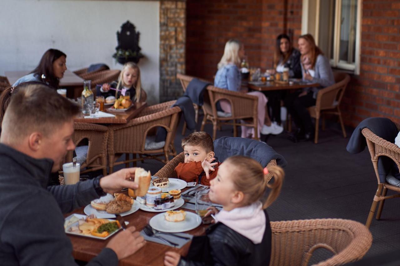 Hotel U Valdické brány Jičín Esterno foto