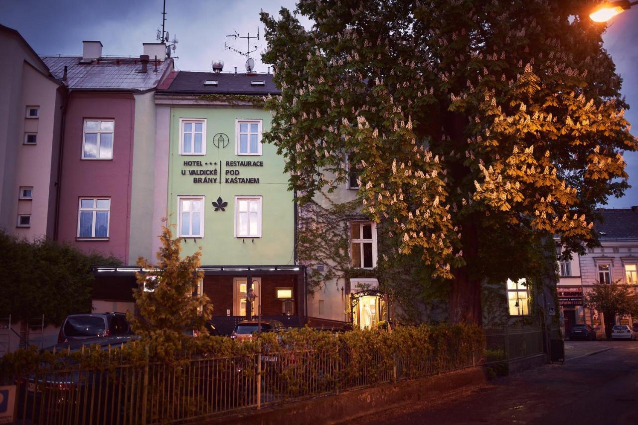 Hotel U Valdické brány Jičín Esterno foto